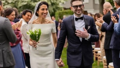 希拉里干女儿嫁给“顶流资本”,分享250亿金融帝国