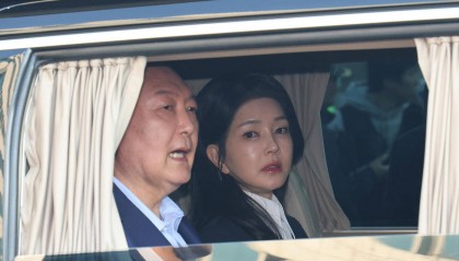 韩国前第一夫人金建希硕士论文被认定剽窃,博士论文总共860句中220句是复制粘贴
