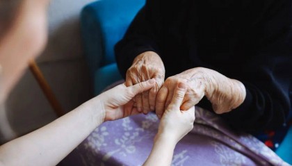 事发上海!未婚夫离世,女子照顾“准公婆”20多年后,申请担任监护人,法院判了