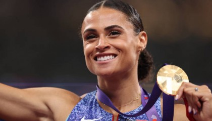 田径世锦赛|麦克劳林成400米和400米栏跨项夺冠第一人