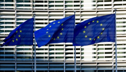 乌军称袭击俄一炼油厂!欧盟:暂时取消讨论对俄制裁措施草案!俄外交部:俄美乌三方领导人会晤基础尚不存在