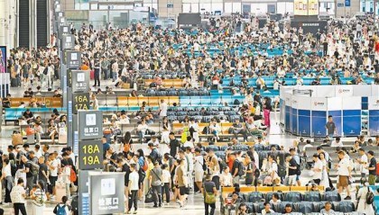 重庆火车站发送旅客832.2万人次