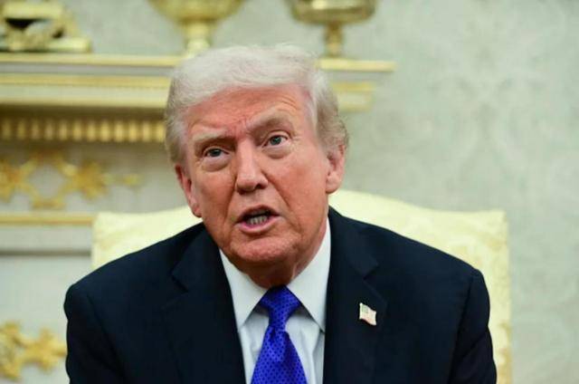 特朗普取消会晤转向制裁,普京不忍了,用洲际导弹发出最强警告